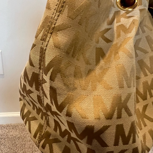 Michael Kors Purse - Picture 4 of 6